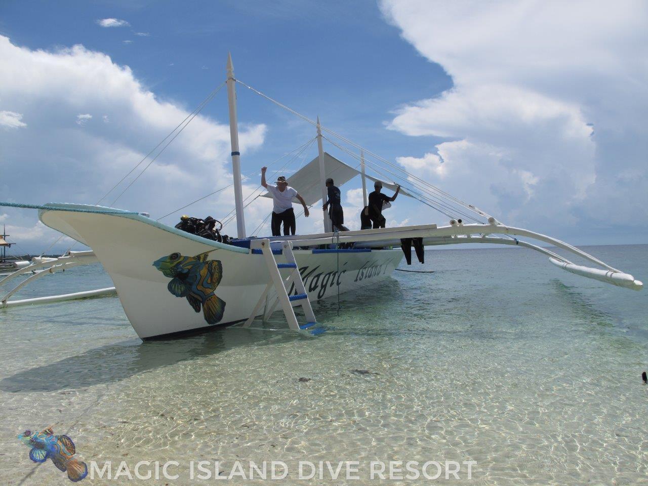Magic Island Dive Resort Моалбоал Екстер'єр фото